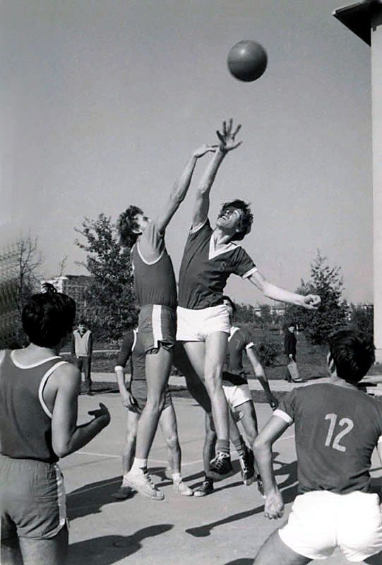 Na tekmi, skok, 1968