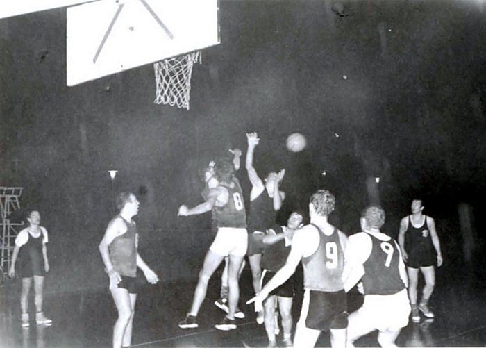 Nočna tekma, 1968, Stadion