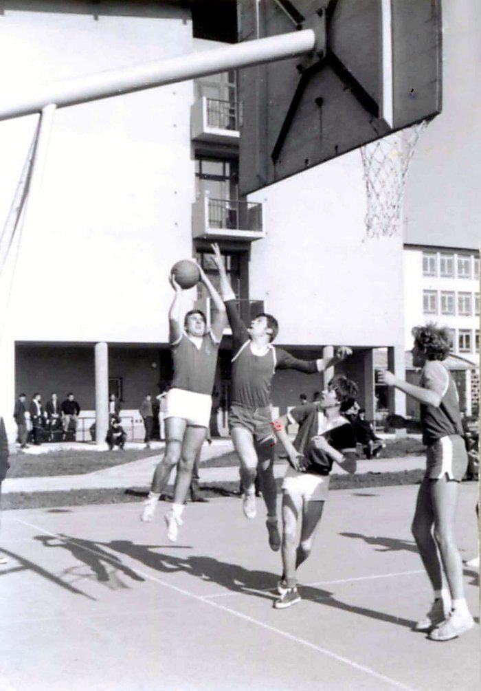 Stasil, 1968, Stadion