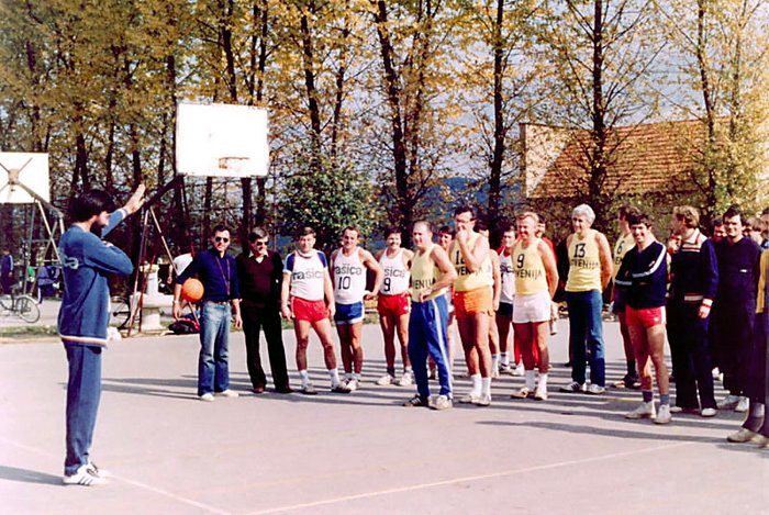 Stadion, 20. letnica, 1983