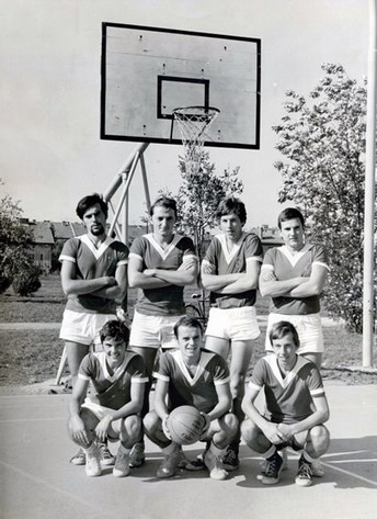 Stadion, začetek, 1962
